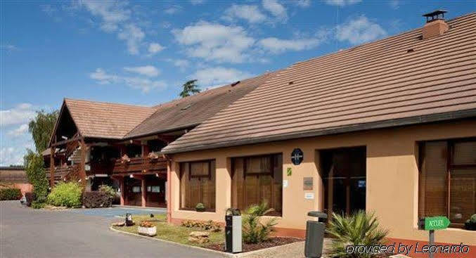 Campanile Ouest Hotel 2*